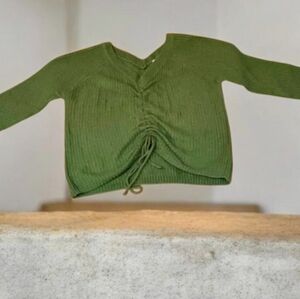 Army green sweater EUC